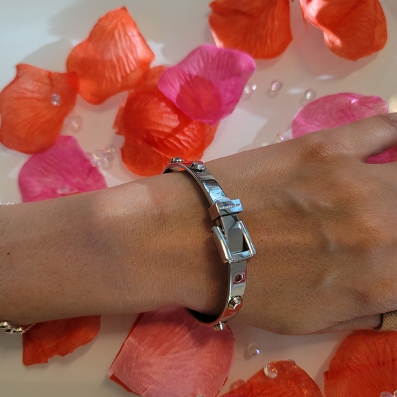 Michael Kors Buckle Bracelet - Picture 4 of 7